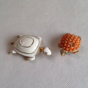 Lot of 2 Vintage White Enamel Orange Pearl Turtle Pins Brooches - 80's?